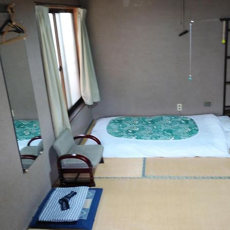 Walking Pilgrimage Hotel Tokiwa Ryokan Ozu  Bagian luar foto