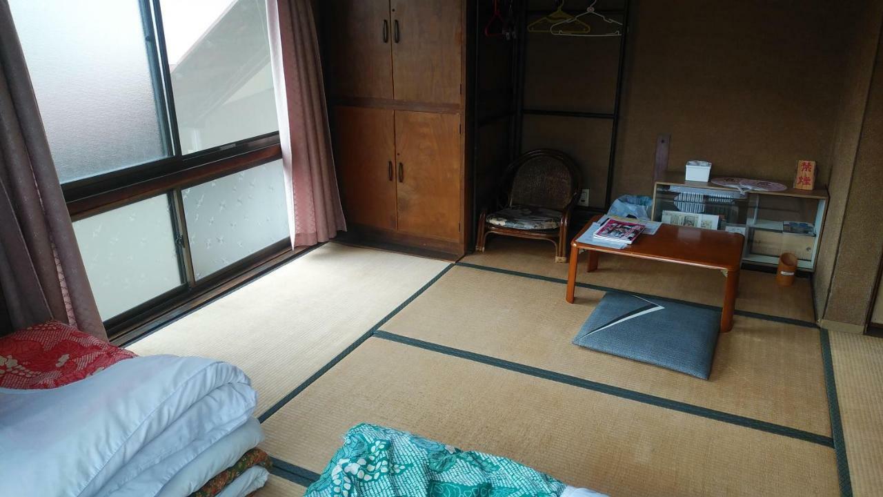 Walking Pilgrimage Hotel Tokiwa Ryokan Ozu  Bagian luar foto