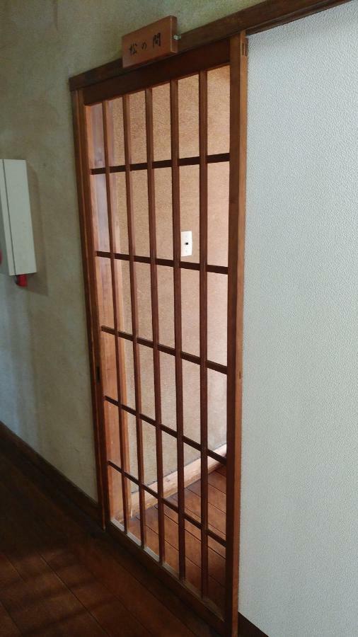 Walking Pilgrimage Hotel Tokiwa Ryokan Ozu  Bagian luar foto