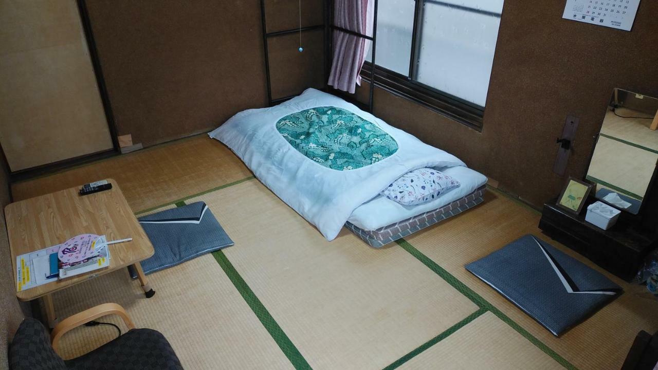 Walking Pilgrimage Hotel Tokiwa Ryokan Ozu  Bagian luar foto