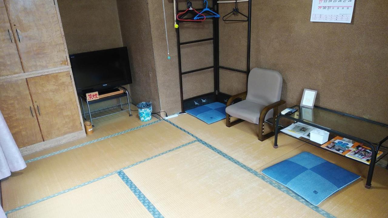 Walking Pilgrimage Hotel Tokiwa Ryokan Ozu  Bagian luar foto